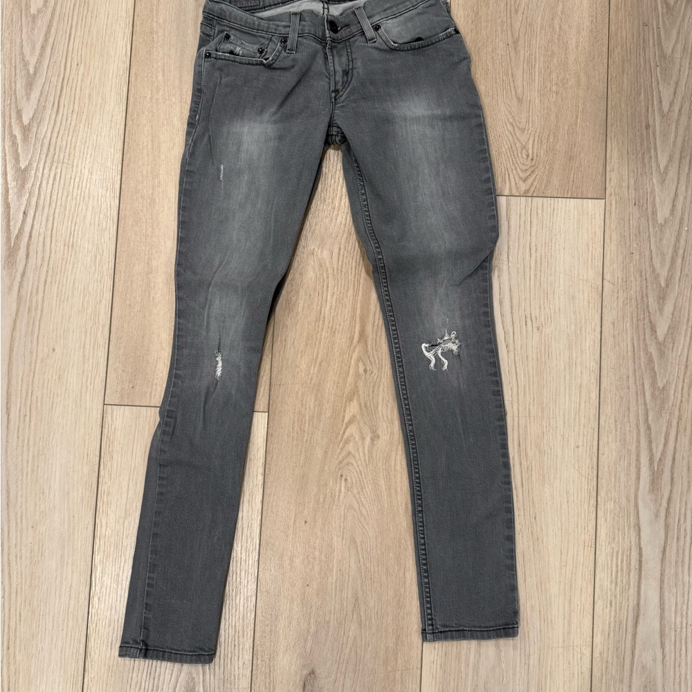 Levi's Gray Skinny Jeans with Distressed Details
